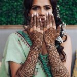 stylish mehndi designs latest
