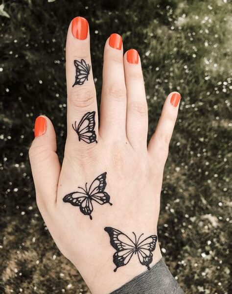 simple butterfly mehndi design