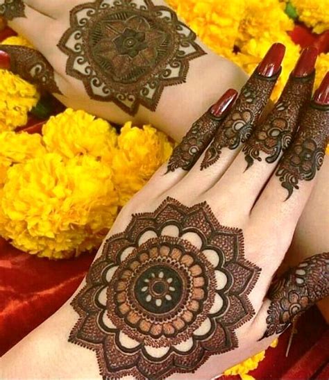 mehndi design chand