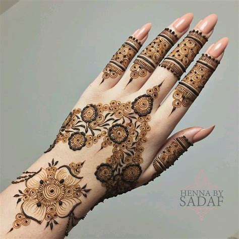 mehndi design left hand back side