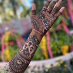 traditional mehndi designs for hands