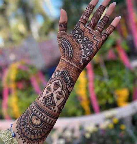 traditional mehndi designs for hands