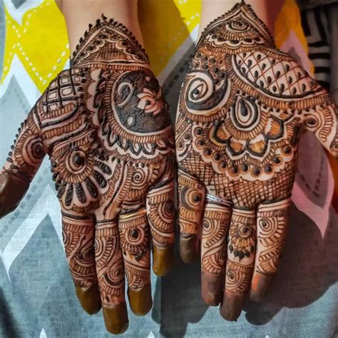 piche hath ki mehndi design