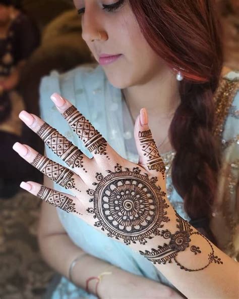 stylish mehndi designs instagram