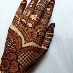very simple bharwa mehndi design