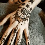 spider mehndi design